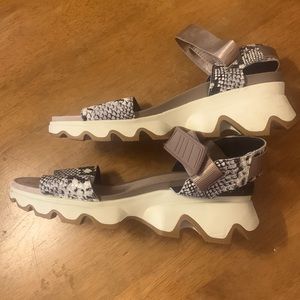 Sorel kinetic sandal